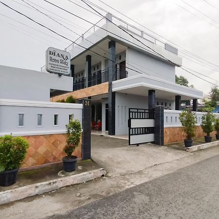 מלון Sunggal Reddoorz Syariah Near Lotte Grosir Medan מראה חיצוני תמונה